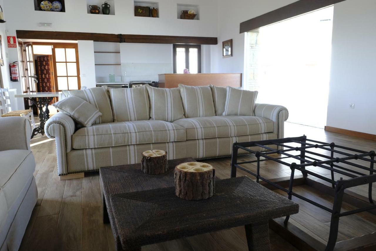 Casas De Alisne Vendégház Almodóvar del Río Kültér fotó