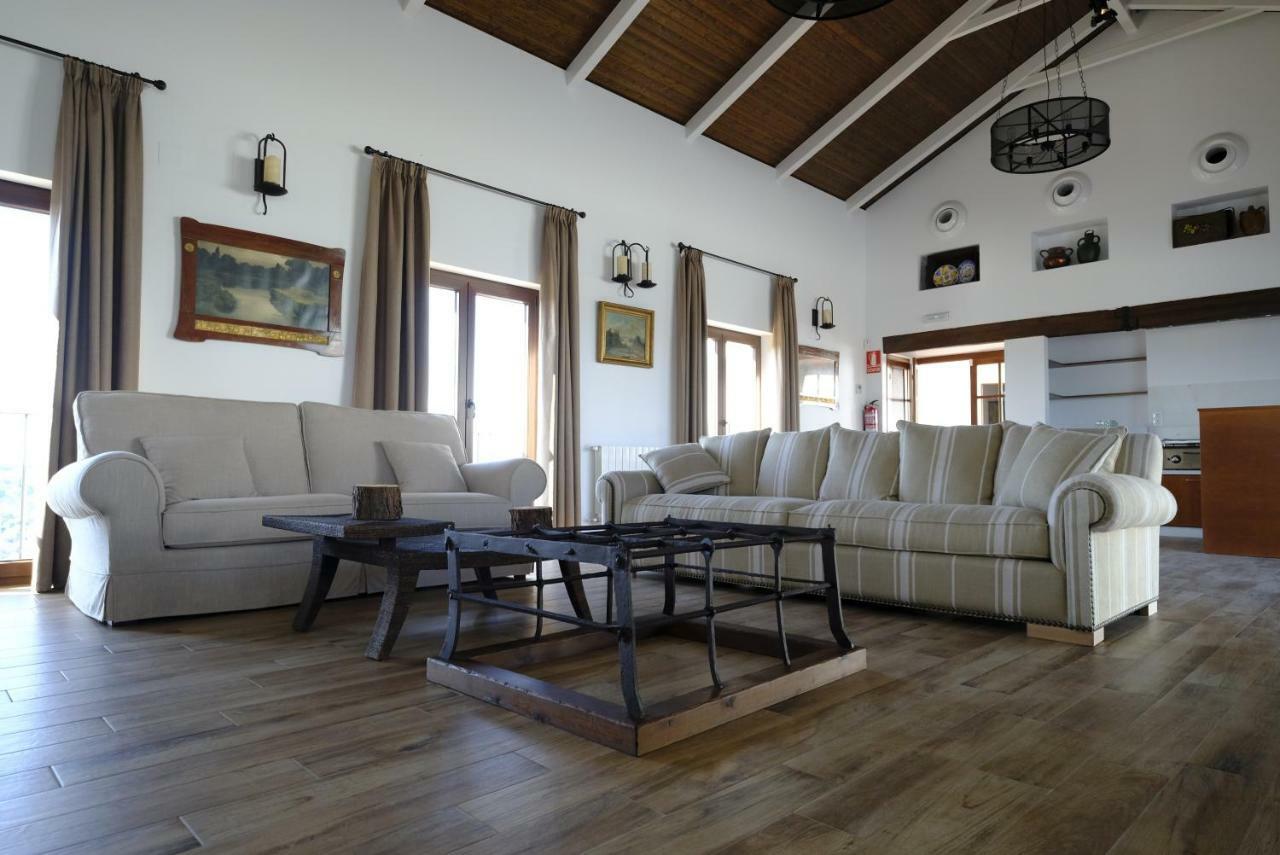 Casas De Alisne Vendégház Almodóvar del Río Kültér fotó